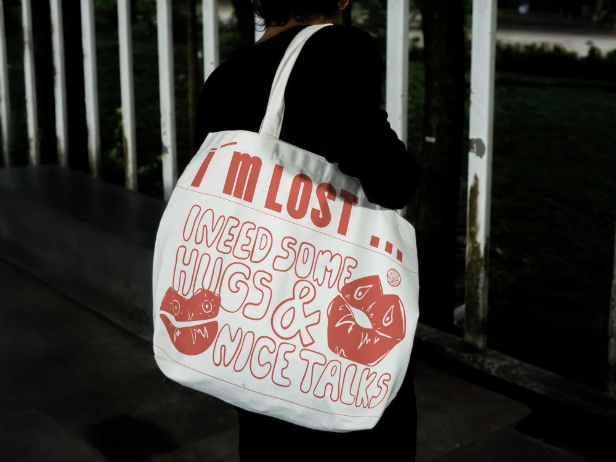 Totebag Mockup-05
